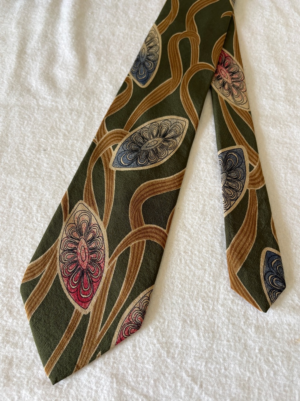 Vintage Alfani Silk Olive Green Tie Abstract Floral Medallions Vines USA EUC